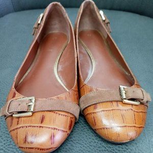 Lauren by Ralph Lauren flats, croc-look, Size 9.5B